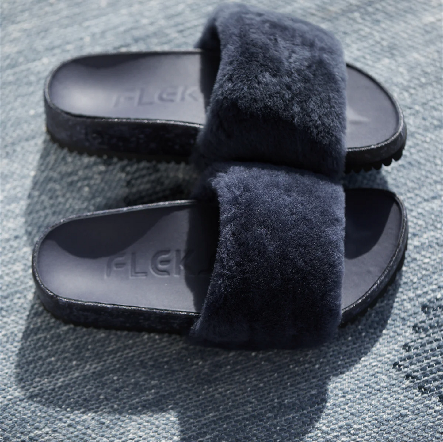 San Ysidro Shearling Slide Deep Blue Sea